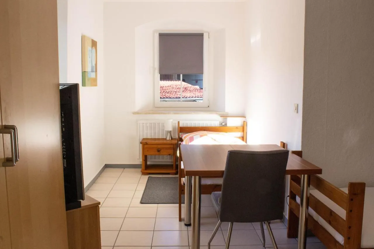 Bed & Breakfast Einladene Fremdenzimmer Mit Aussengastronomie Schmidmuhlen
